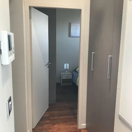 De Standing A Centre - 50m² Apartment