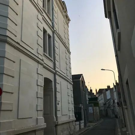 De Standing A Centre - 50m² Apartment
